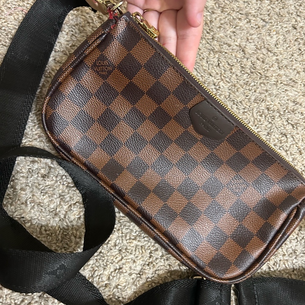 Fashion Designer Inspired Brown Checked Crossbody Bag Black Strap Red Interior - Picture 8 of 12